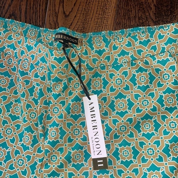 AmberNoon II Dr. Erum IIyas SunKnit Printed Wide Leg Pants - Picture 3 of 5